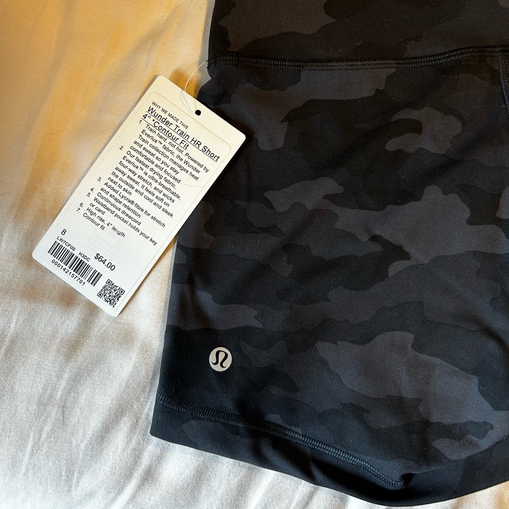 Lululemon 4’’ wunder train shorts
